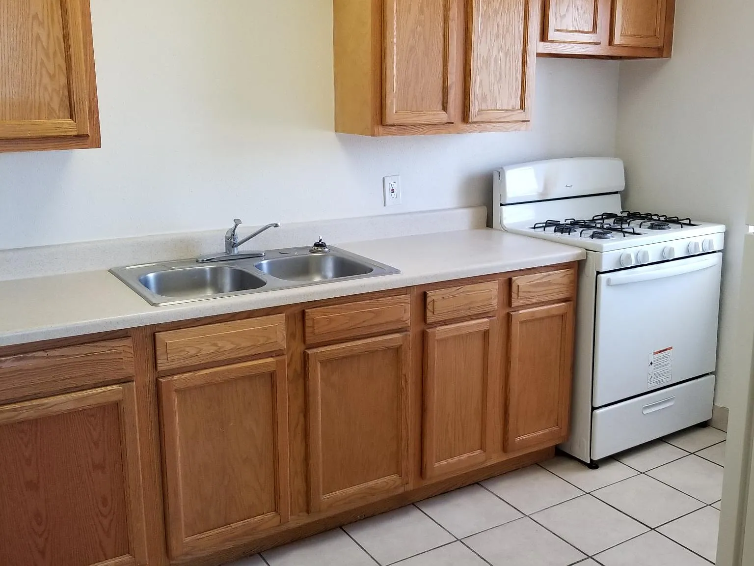 1 bed, 650 sqft, $650 — Photo 1