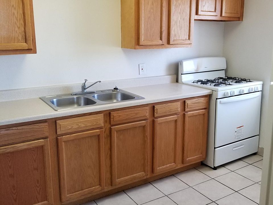 1st image of 926 N Tornillo St #12