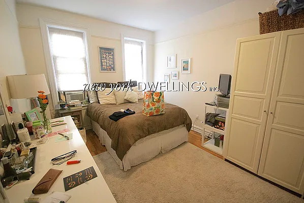 Rented by New York Dwellings LLC | media 30