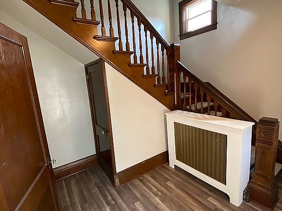 4th image of 213 Tawas St