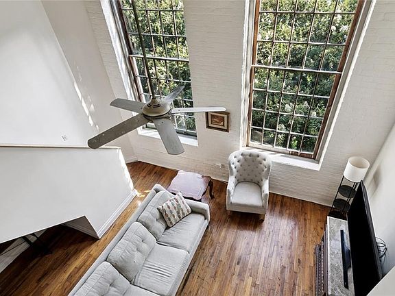 5th image of 920 Poeyfarre St APT 308