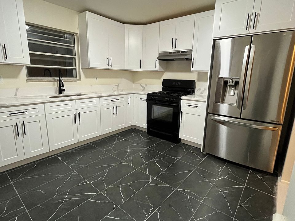 Renovated Kitchen with Modern Finishes