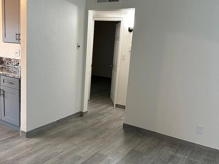 824 N Rinaldi St #2 — Photo 12