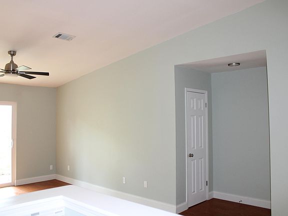 4th image of 1720 Debby Ave APT D