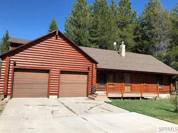 4195 Two Top Rd, Island Park, ID 83429