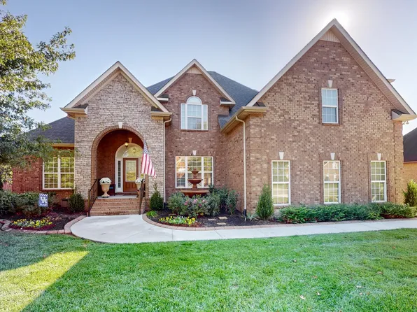 2817 Beaulah Dr, Murfreesboro, TN 37128