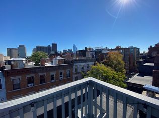 35 Grove St #9F, Boston, MA 02114