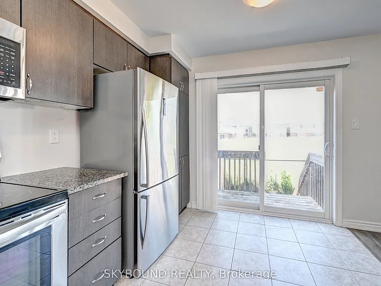 260 Waterbrook Ln — Photo 15
