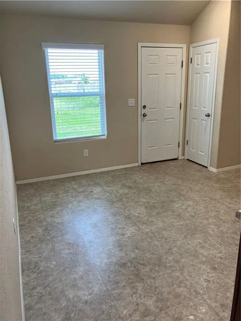 3 bed, 2 bath home in Bentonville School District! — Photo 3