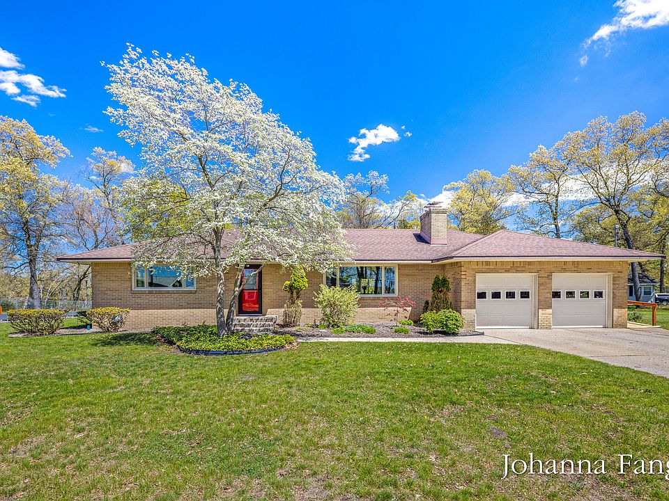 1st image of 3160 Dorais Dr NE