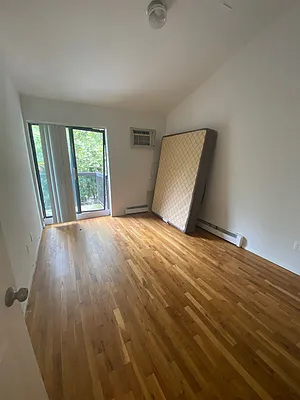 Rented by Bahar Management | media 34