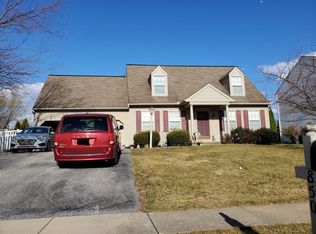 850 Victoria Dr, Red Lion, PA 17356