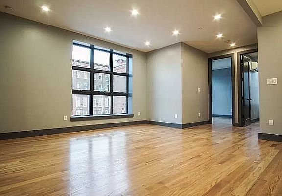 3rd image of 321 Sumpter St APT 2A