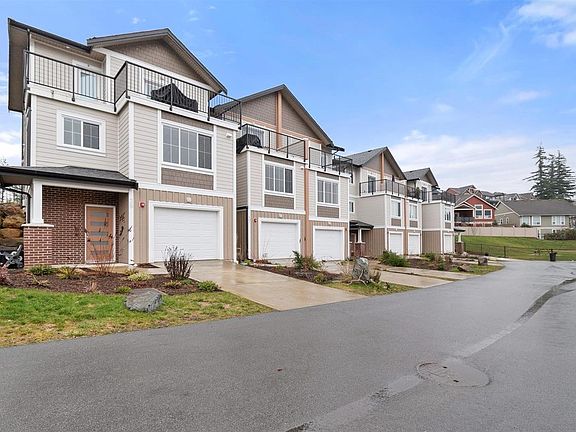 3rd image of 1928 Woodside Blvd #38