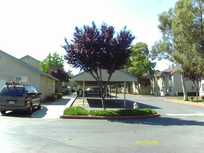 2nd image of 260 Farrell Ave #1