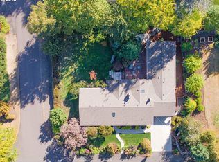 5830 SW 90th Ave, Portland, OR 97225