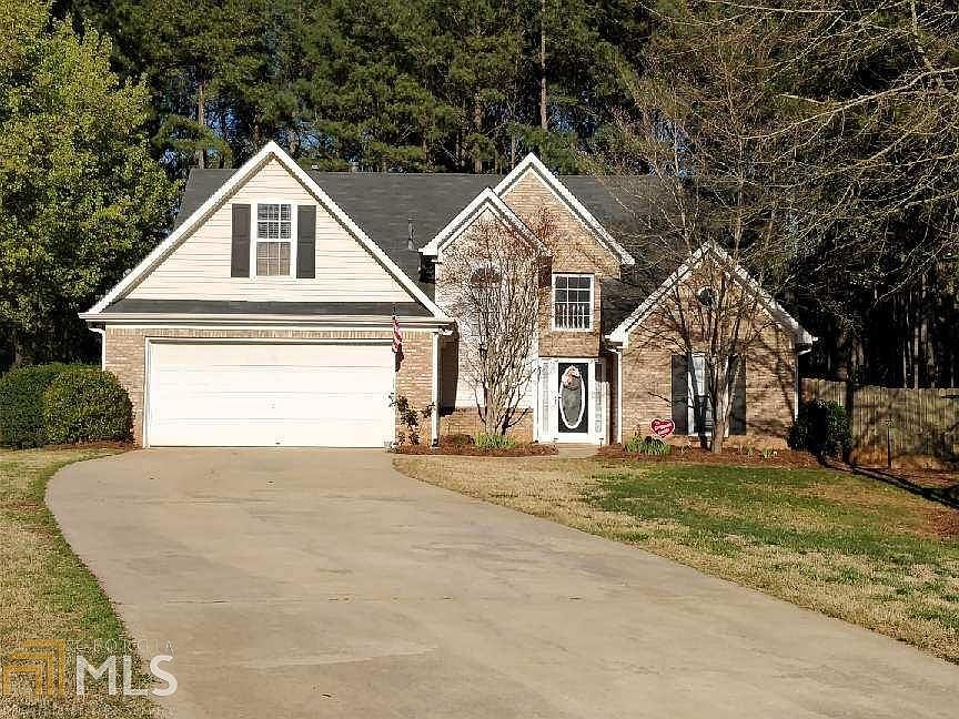 2nd image of 714 Stonehaven Chase