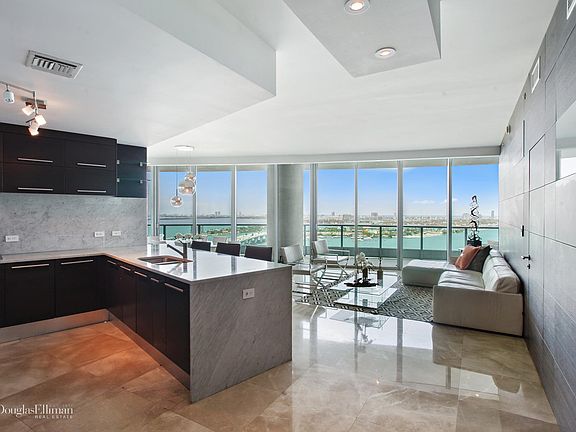 5th image of 900 Biscayne Blvd APT 3006