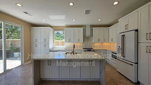 4432 Coffeetree Ln Photo 1
