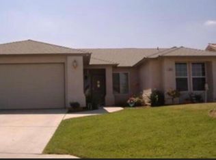 2054 W Park Dr, Madera, CA 93637