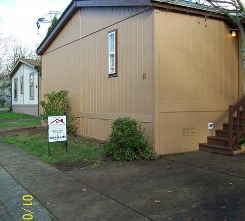 2nd image of 8300 NE Quatama St