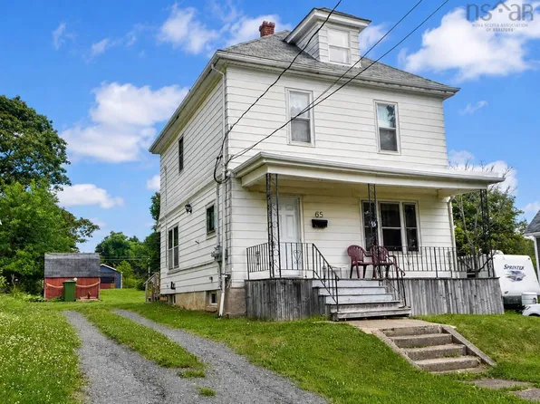 65 View St, New Glasgow, NS B2H 2G3