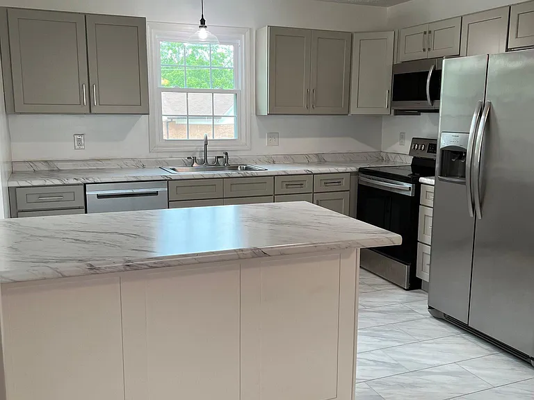 7617 Bramblewood Dr — Photo 3