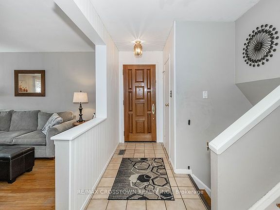 2nd image of 865 Krosno Blvd