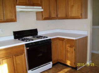 6322 Hillview Ln, Douglasville, GA