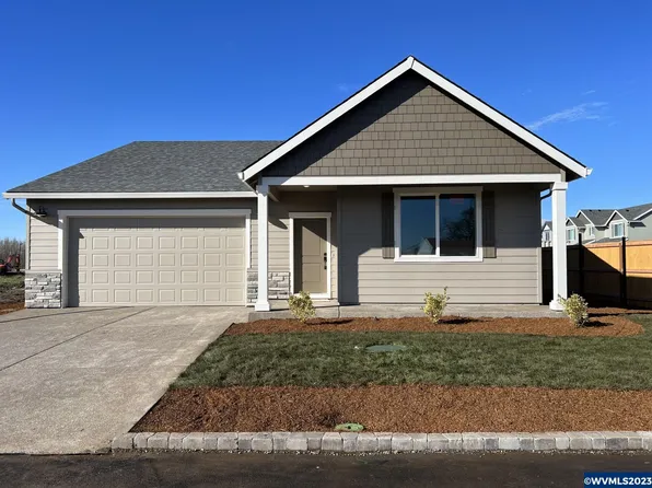 11216 Blueberry Loop NE, Donald, OR 97020