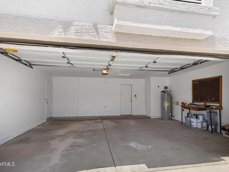 1214 E Beverly Ln — Photo 26
