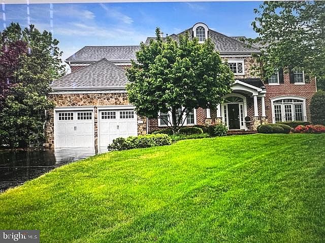 1st image of 511 John Marshall Dr NE