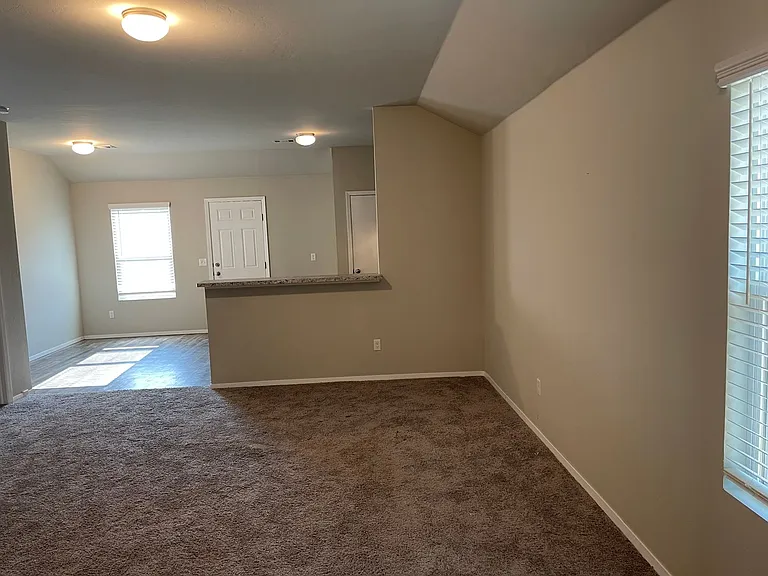 3115 Westbrook St — Photo 3