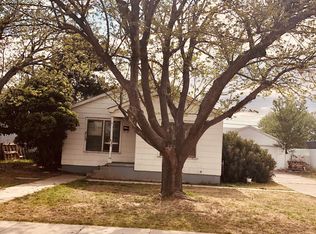 713 Hejupe St, Kermit, TX 79745