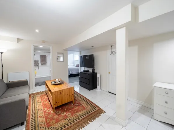 26 Rockvale Ave #Basement, Toronto, ON M6E 3A9