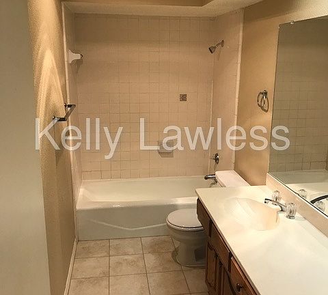 4th image of 4029 Saint Christopher Ln