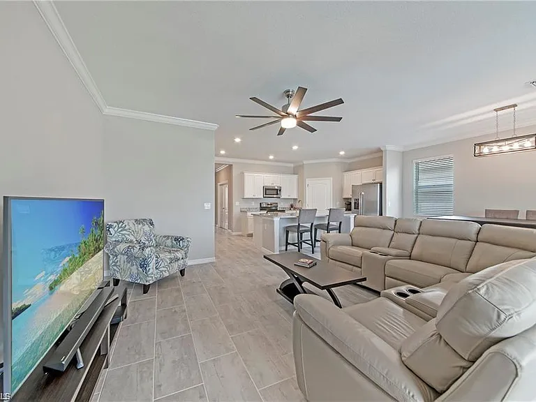10284 Livorno Dr — Photo 8