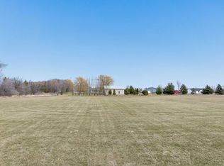 3153 County Line Rd, De Pere, WI 54115