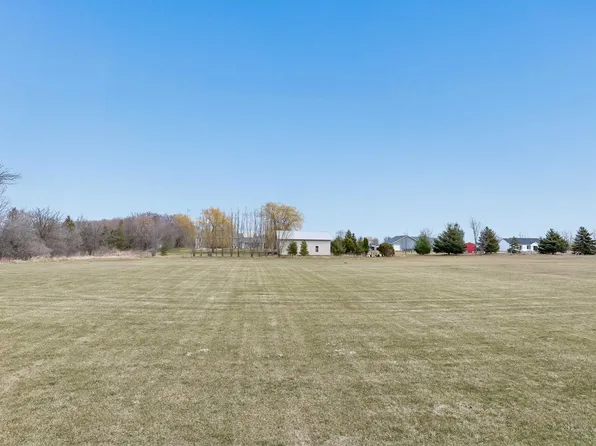 3153 County Line Rd, De Pere, WI 54115