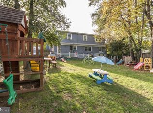 9913 Old Georgetown Rd, Bethesda, MD 20814