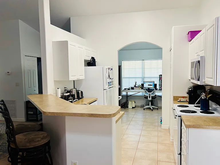 2866 58th Ct — Photo 2