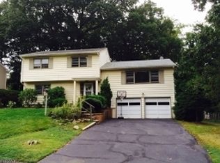 64 Eastbrook Ter, Livingston, NJ 07039