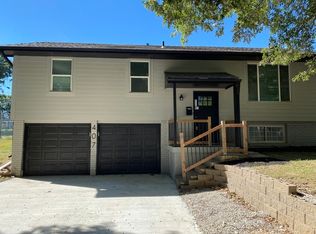 407 SW 25th St, Blue Springs, MO 64015