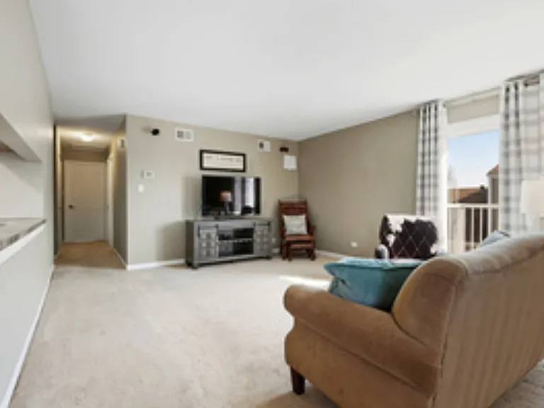 164th Pl — Photo 6