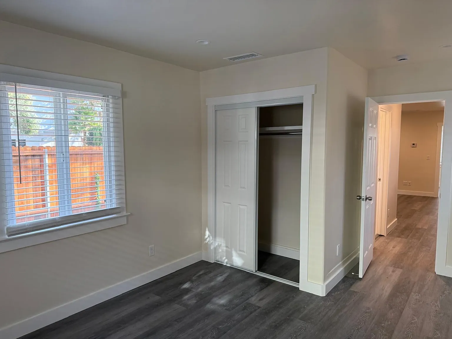 2 bed, 750 sqft, $3,800 — Photo 4