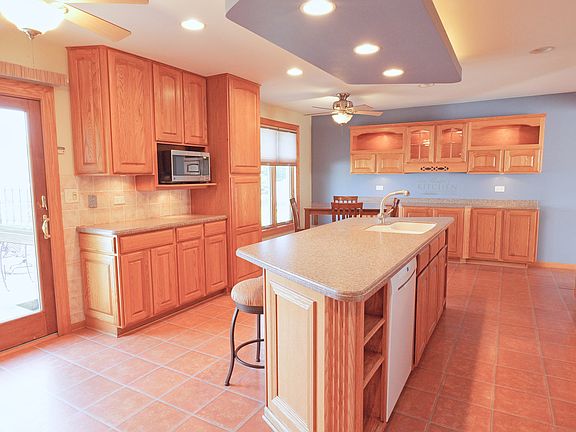 3rd image of 8446 163rd St