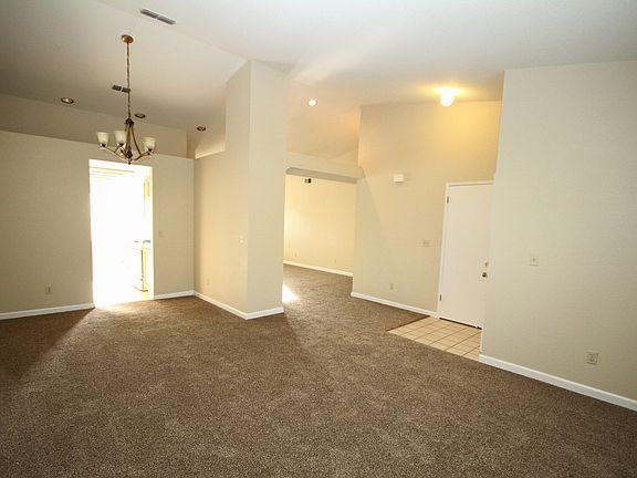 3rd image of 8016 Johannisberg Way