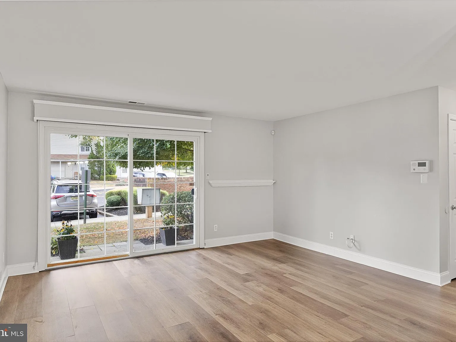 2 bed, 928 sqft, $2,150 — Photo 4