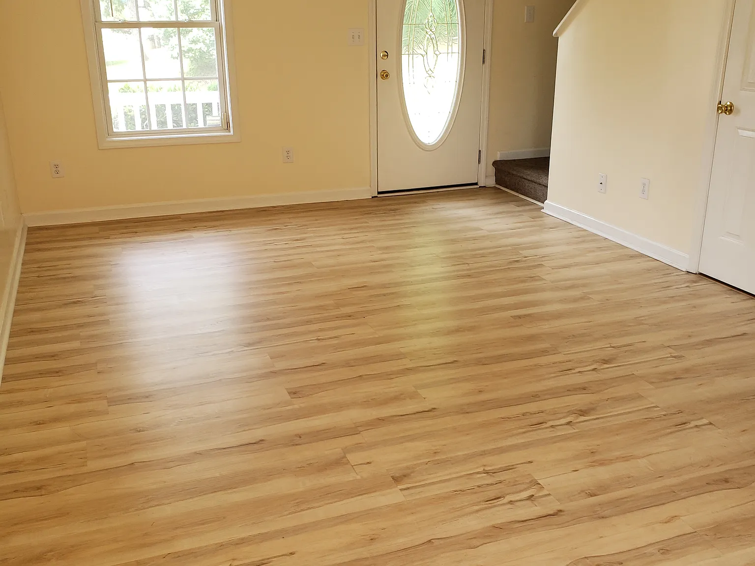 2 bed, 1.5 bath, 870 sqft, $1,500 — Photo 2