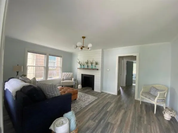 227 Green Oak Dr, Huntington, WV 25705